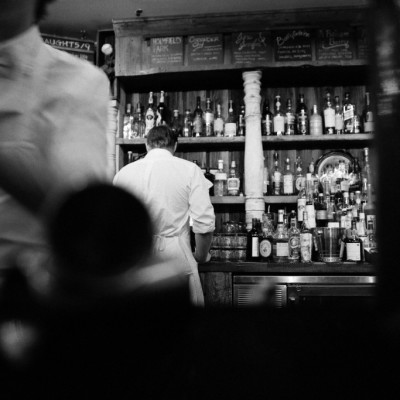 2014-09-life-of-pix-free-stock-photos-New-York-books-bar-Bottles-barman-Waiter